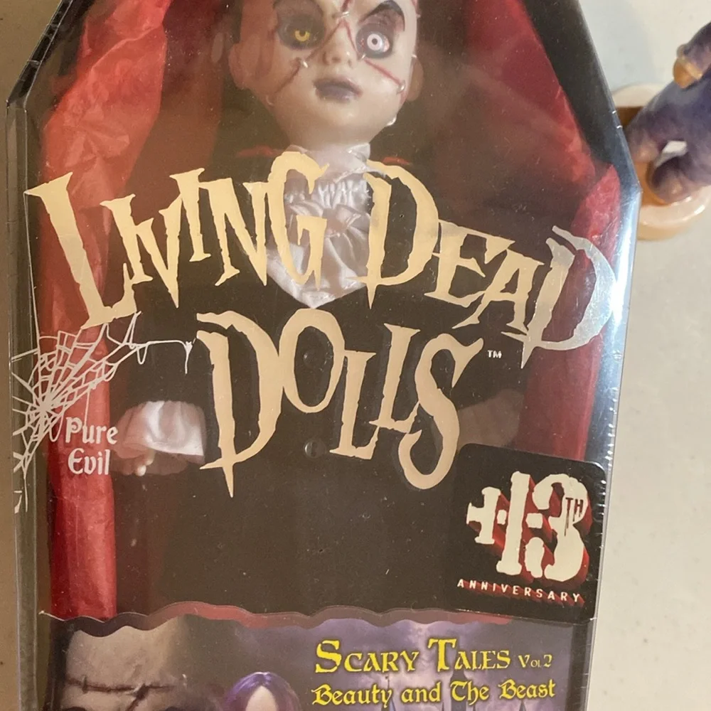 Living Dead Dolls Scary Tales Vol. 2 Beauty and the Beast